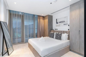 Urban Elegance New Studio Near Dubai Mall & Burj